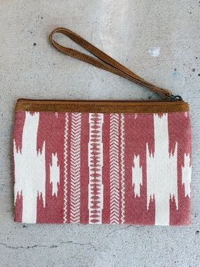 Fair Anita Red Rover Boho Southwestern Clutch Bag/Wristlet